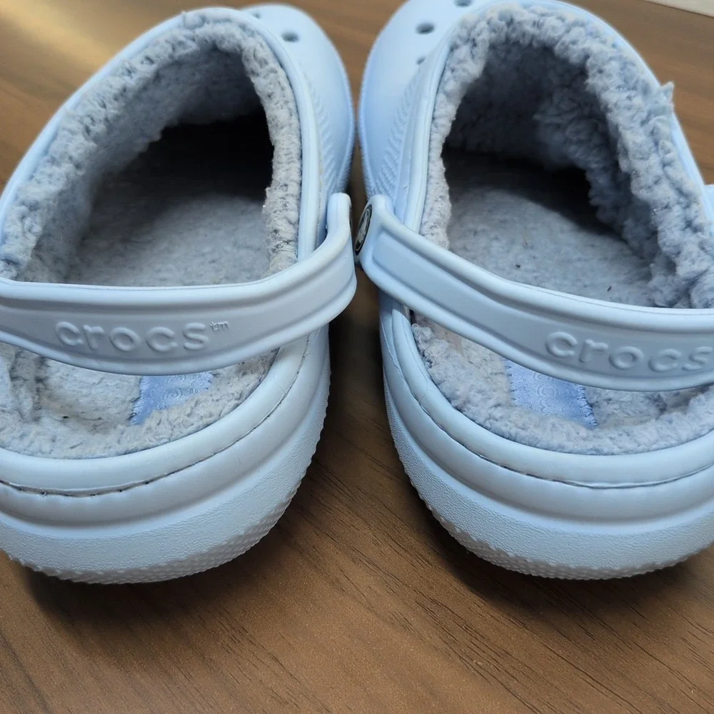 Crocs Light Blue Men's Fuzzy Comfort‎